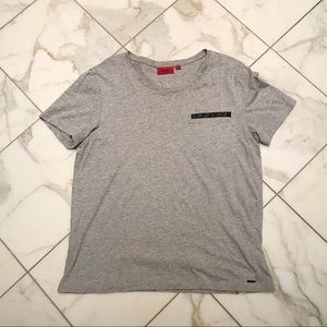 Hugo HugoBoss T-shirt Size Medium